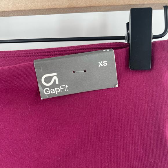 GAP FIT Leggings Size Extra Small NWT Dry Wicking Breathable Capri Cropped - Picture 6 of 12